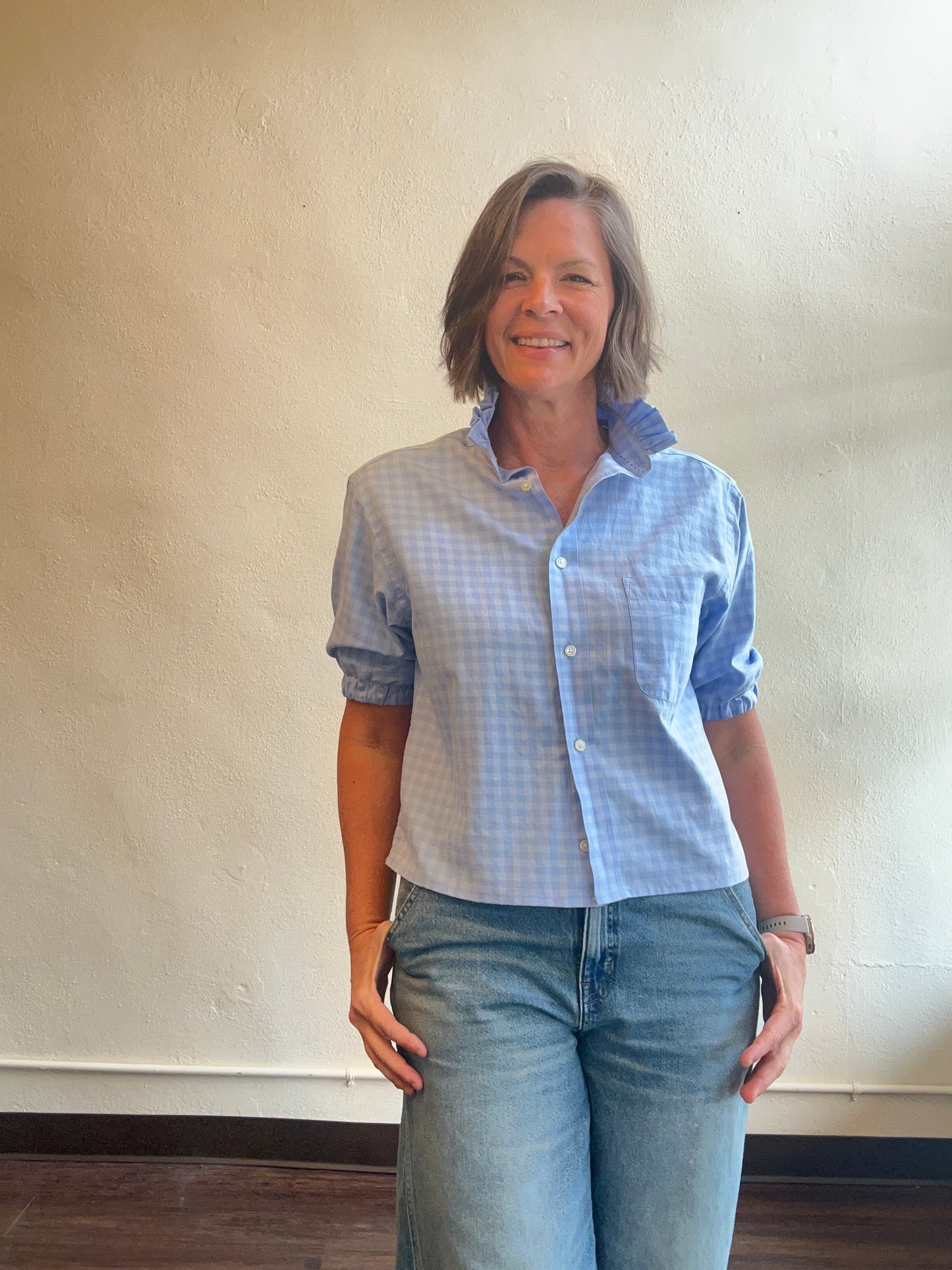 Ruffle Collar top - medium