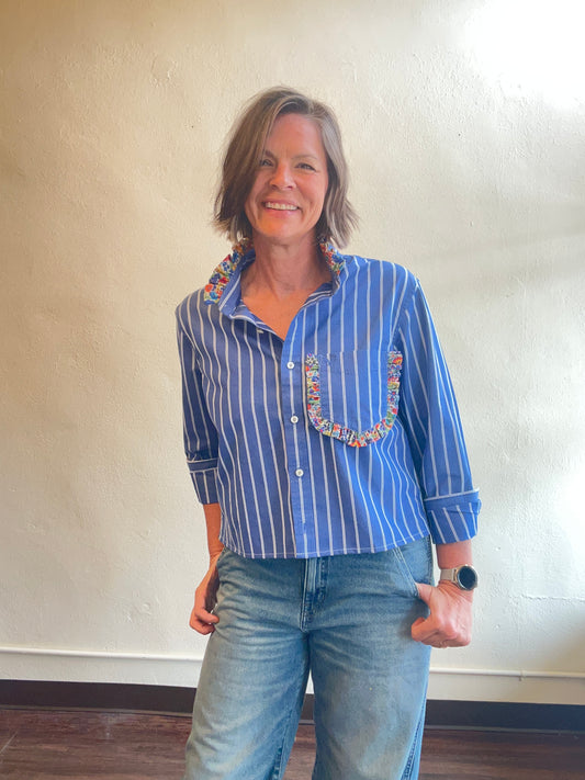 Ruffle Collar top - Large